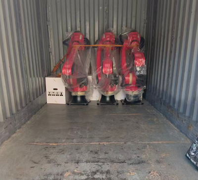 3 台のロボットが 2026 年 1 月 9 日の朝に出荷されます